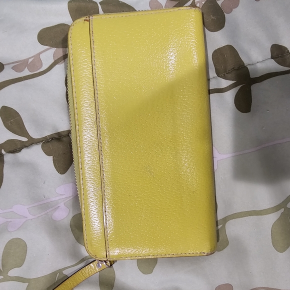 Kate Spade Wallets - Picture 7 of 7